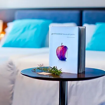 Hotel The Cookbook & 4*