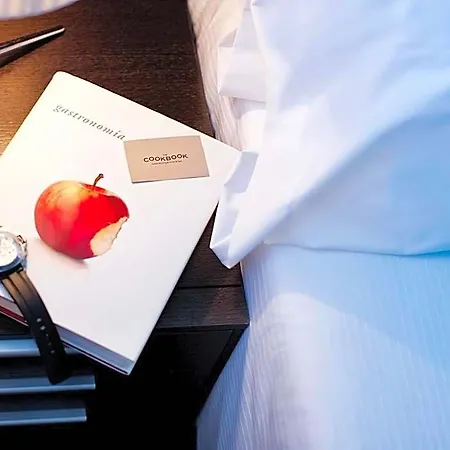 Hotel The Cookbook & 4*