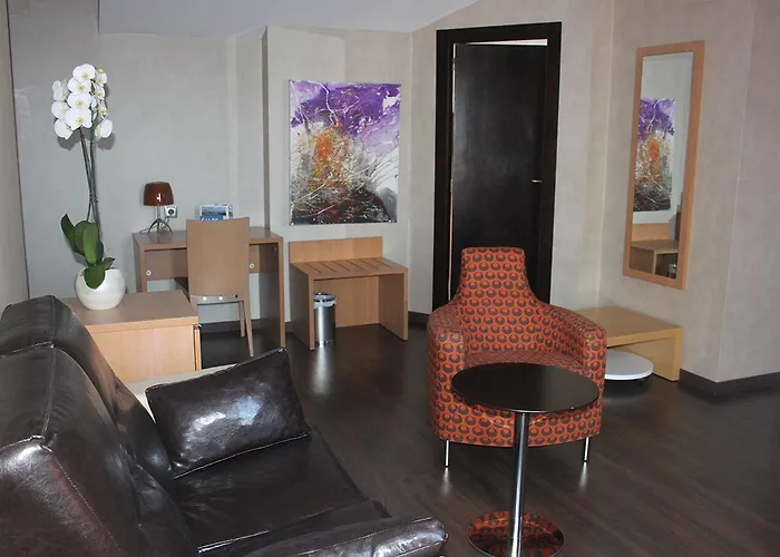 The Cookbook Gastro Boutique & Кальпе