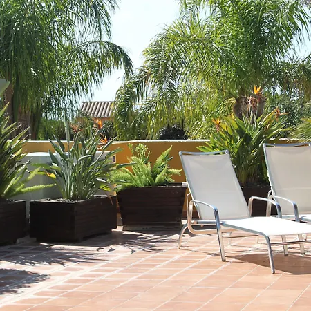 The Cookbook Gastro Boutique & 칼페