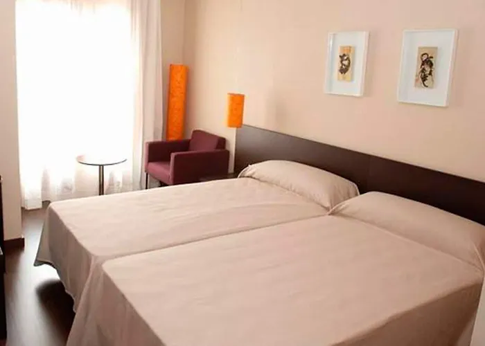 The Cookbook Gastro Boutique & קלפה